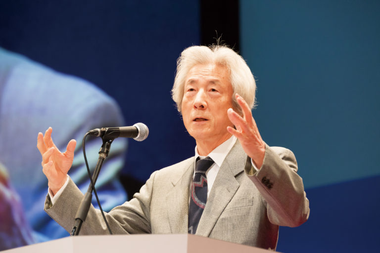 過ちや失敗を恐れるな 生きる醍醐味は常に未来に 原発ゼロ社会の実現へ Leader S Lounge